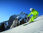 Mann bei Skifahren Quelle: D. Schaufler (Bergbahnen Dachstein West)